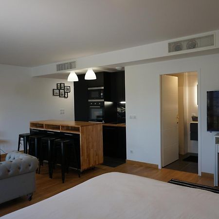 Residences Grande Jatte, Bord De Seine, Suites 52M2 A 97M2, Hopital Americain A 600M Neuilly-sur-Seine Exterior photo