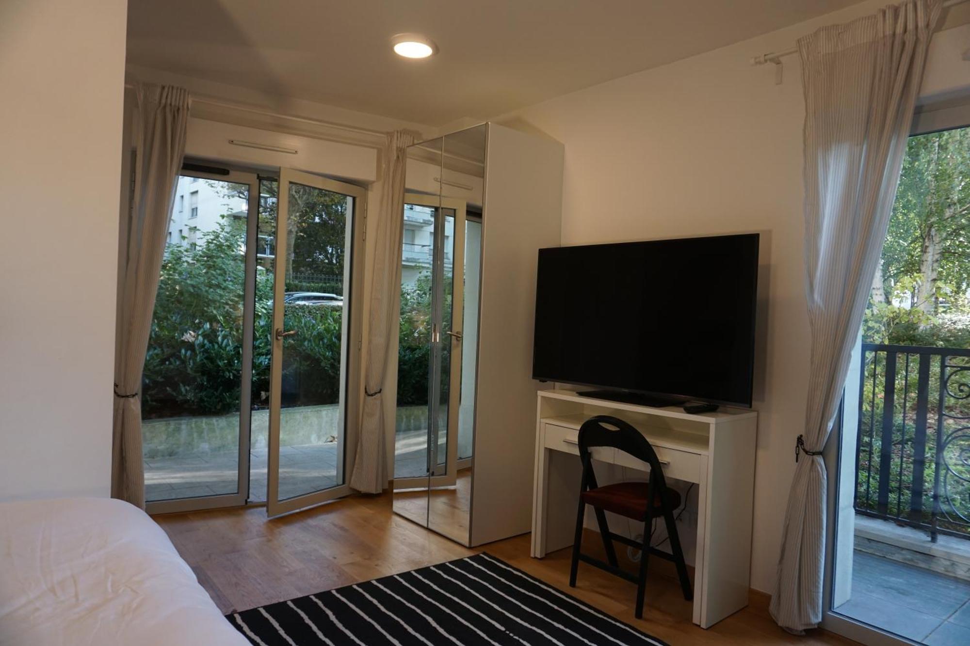 Residences Grande Jatte, Bord De Seine, Suites 52M2 A 97M2, Hopital Americain A 600M Neuilly-sur-Seine Exterior photo