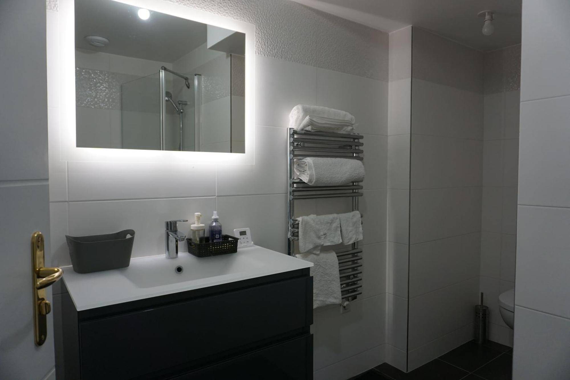 Residences Grande Jatte, Bord De Seine, Suites 52M2 A 97M2, Hopital Americain A 600M Neuilly-sur-Seine Exterior photo