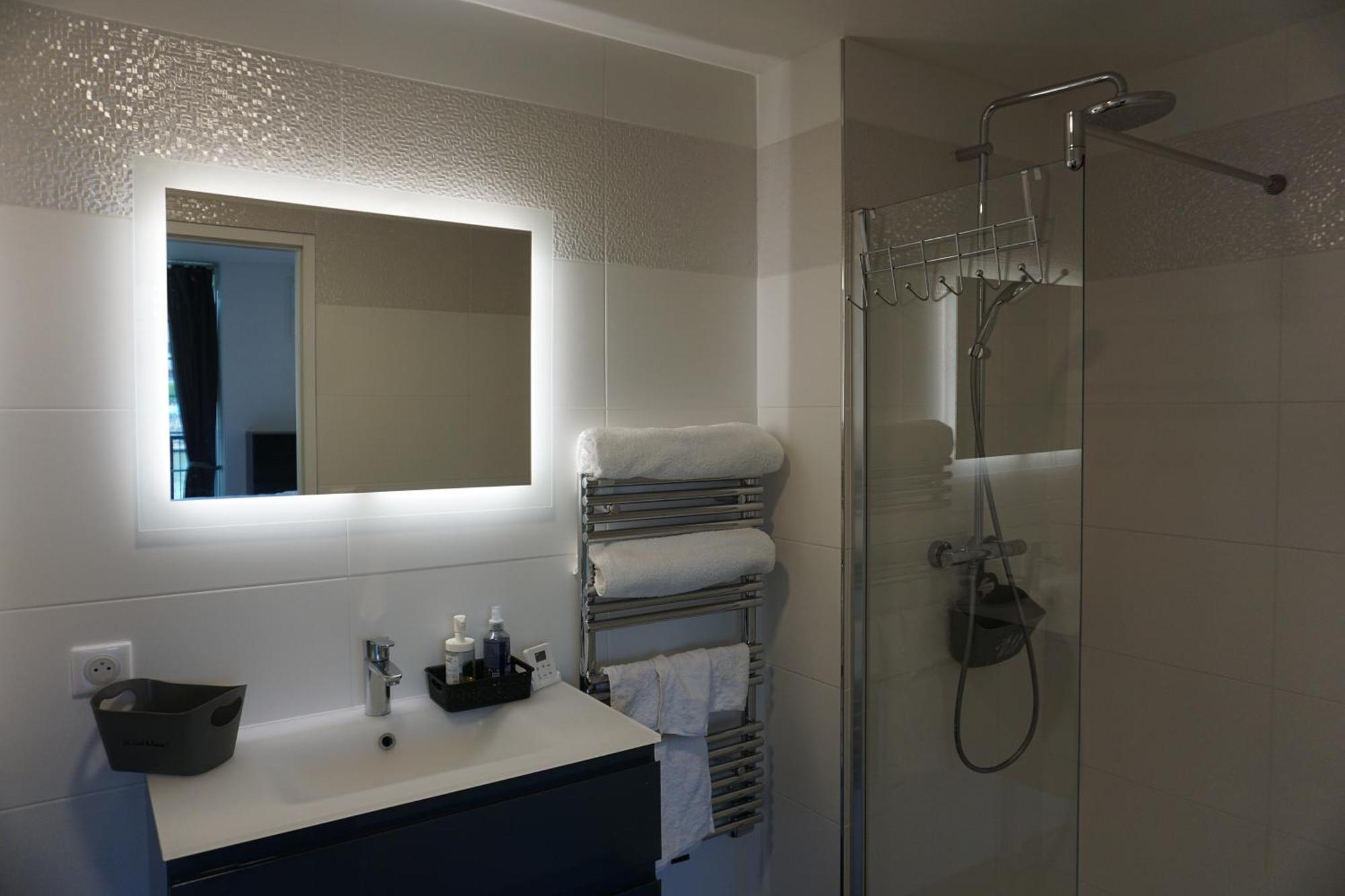 Residences Grande Jatte, Bord De Seine, Suites 52M2 A 97M2, Hopital Americain A 600M Neuilly-sur-Seine Exterior photo